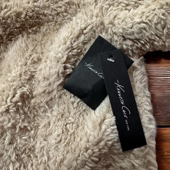 Kenneth Cole (NWT) Soft Teddy Bear Coat - Picture 8 of 13